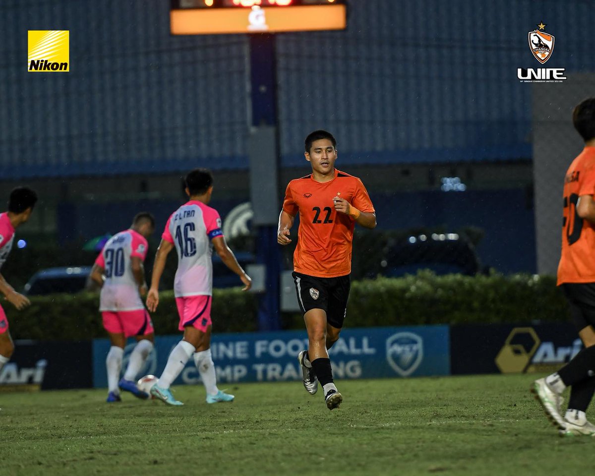 Football in Hong Kong tweet media