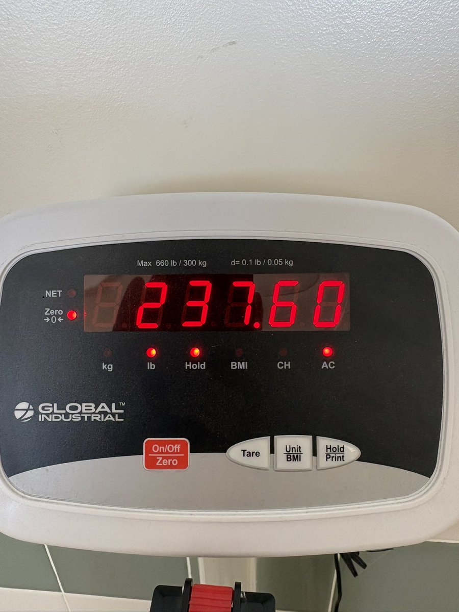 Commissar Hecht tweet media