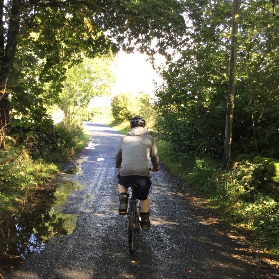 ArdenCottage's tweet photo. Did you know we're ideally located to explore the 7 Stanes - world-class mountain biking centres that span the south of Scotland. Our cosy cottage is close to 5 of the trails: Ae, Mabie, Dalbeattie, Glentrool and Kirroughtree. Why not book your stay this summer and explore https://t.co/lN3CGIoHjO