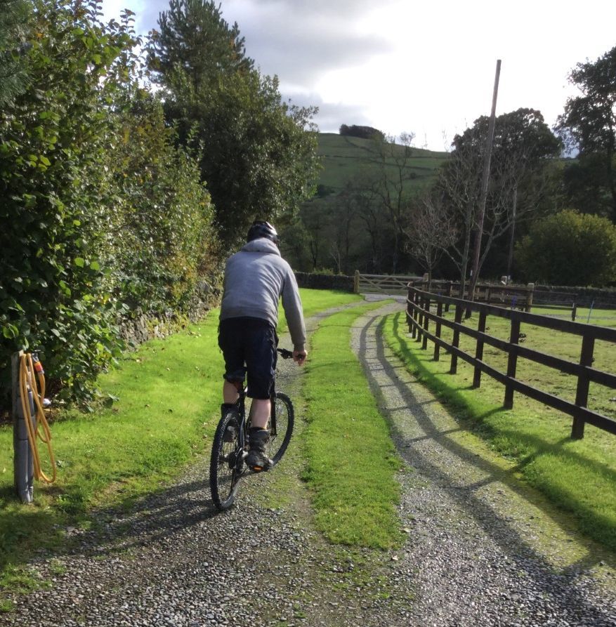 ArdenCottage's tweet photo. Did you know we're ideally located to explore the 7 Stanes - world-class mountain biking centres that span the south of Scotland. Our cosy cottage is close to 5 of the trails: Ae, Mabie, Dalbeattie, Glentrool and Kirroughtree. Why not book your stay this summer and explore https://t.co/lN3CGIoHjO
