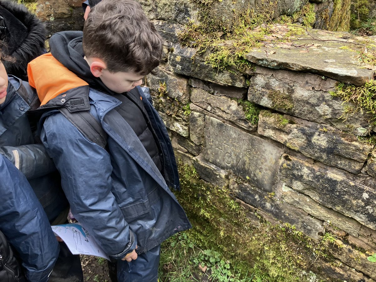 We also discovered the ruins of some cottages from past times.