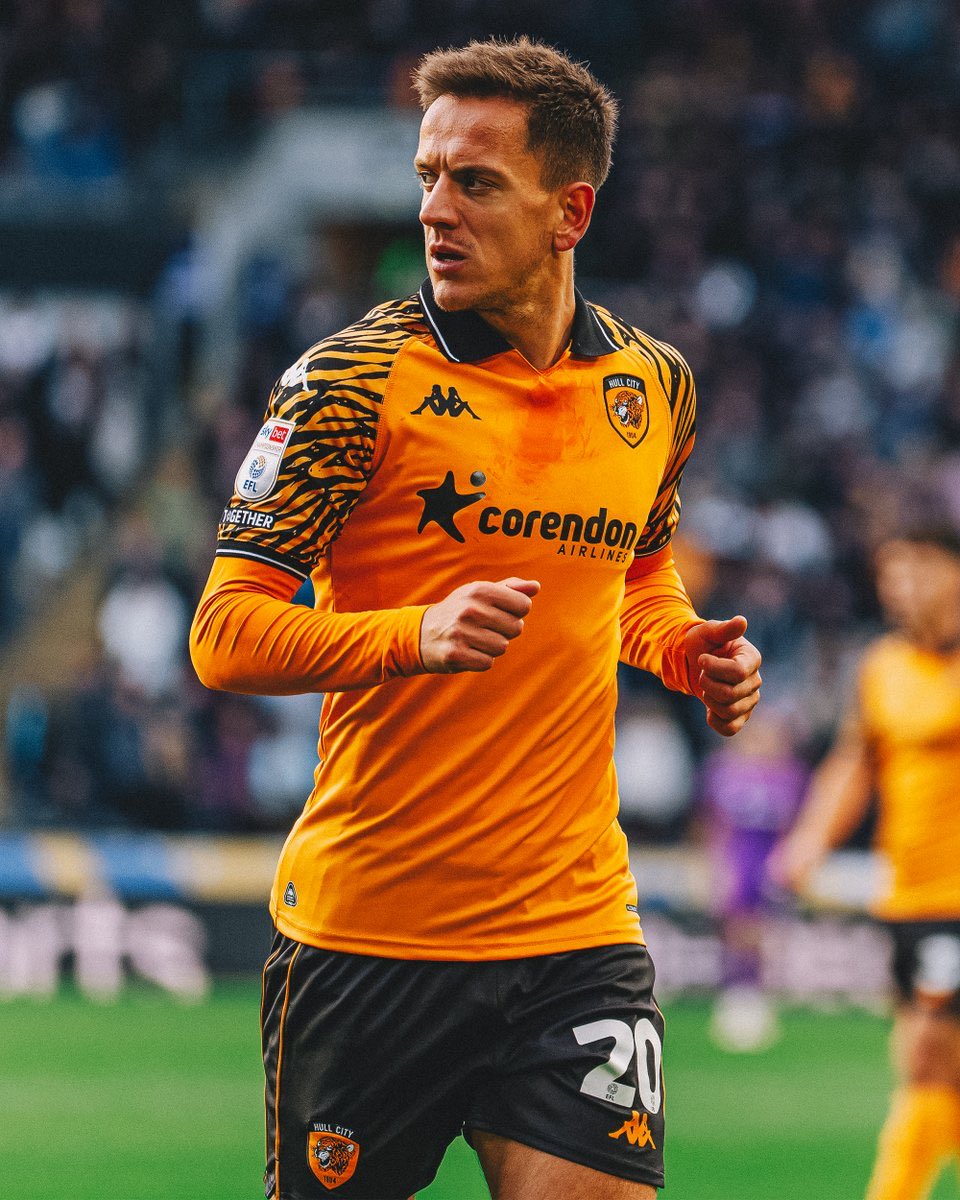 🚨Amir Hadziahmetovic was substituted tonight in the 2nd half against Wrexham apparently due to injury. Hoping it is nothing serious!