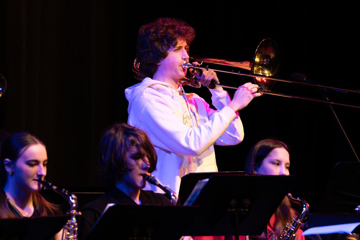 Elmhurst CUSD 205 tweet media