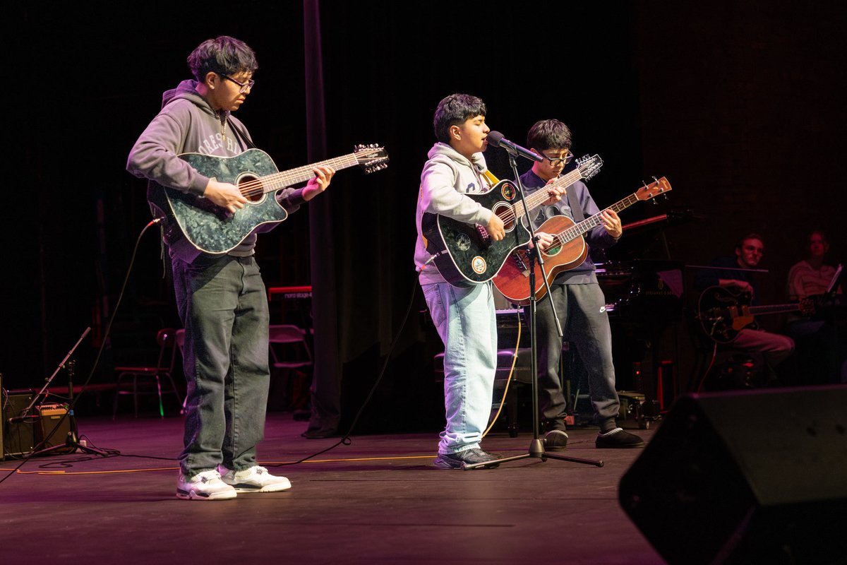 Elmhurst CUSD 205 tweet media