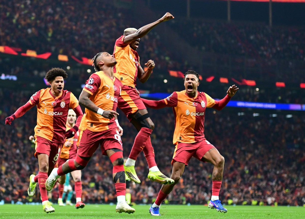 mustanes9's tweet photo. 4 günde 8 atanı da yiyeni de yenme işi

#GSvLİV https://t.co/Rh91IWw9Ym