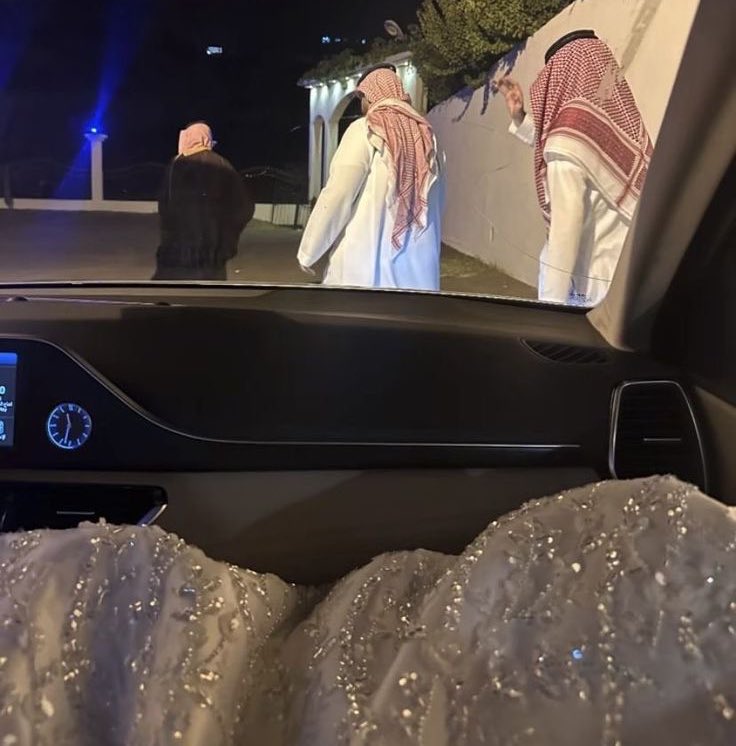 أشواق. tweet media