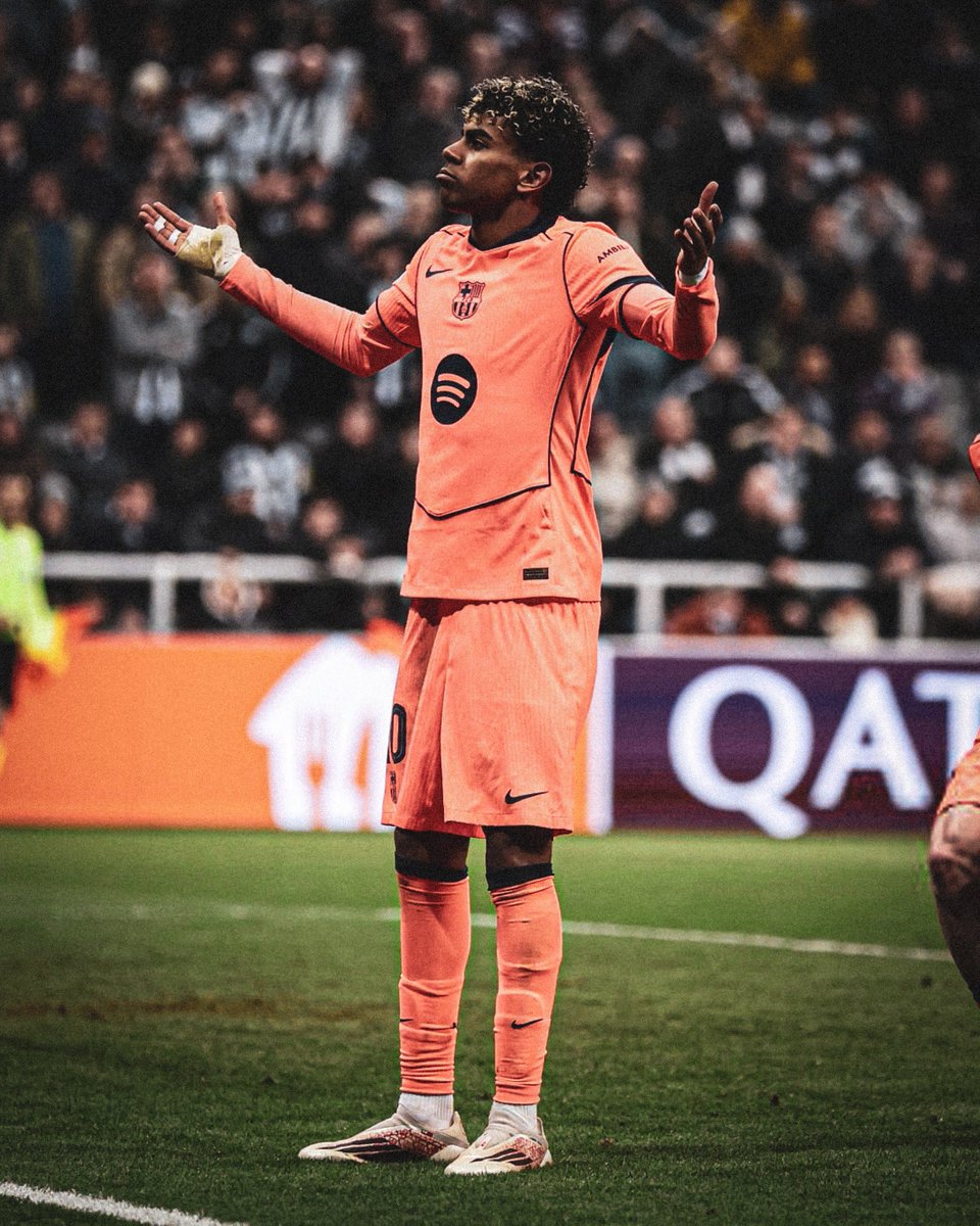 FCB World tweet media