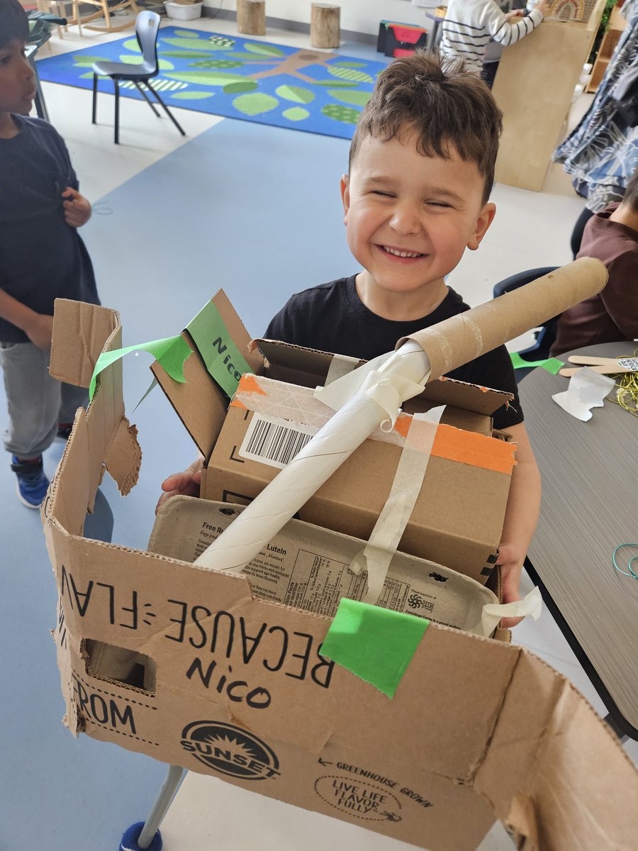 mmevanneste's tweet photo. After reading the story "Pat le chat: La course au farfadet", students designed and built their own Leprechaun Traps. We plan to set them up on Friday to see if we can capture a Leprechaun! ☘️ @StVeronicaOCSB @OttCatholicSB #ProblemSolvingAndInnovating #ocsbSTEAM https://t.co/clgHiSRUwH