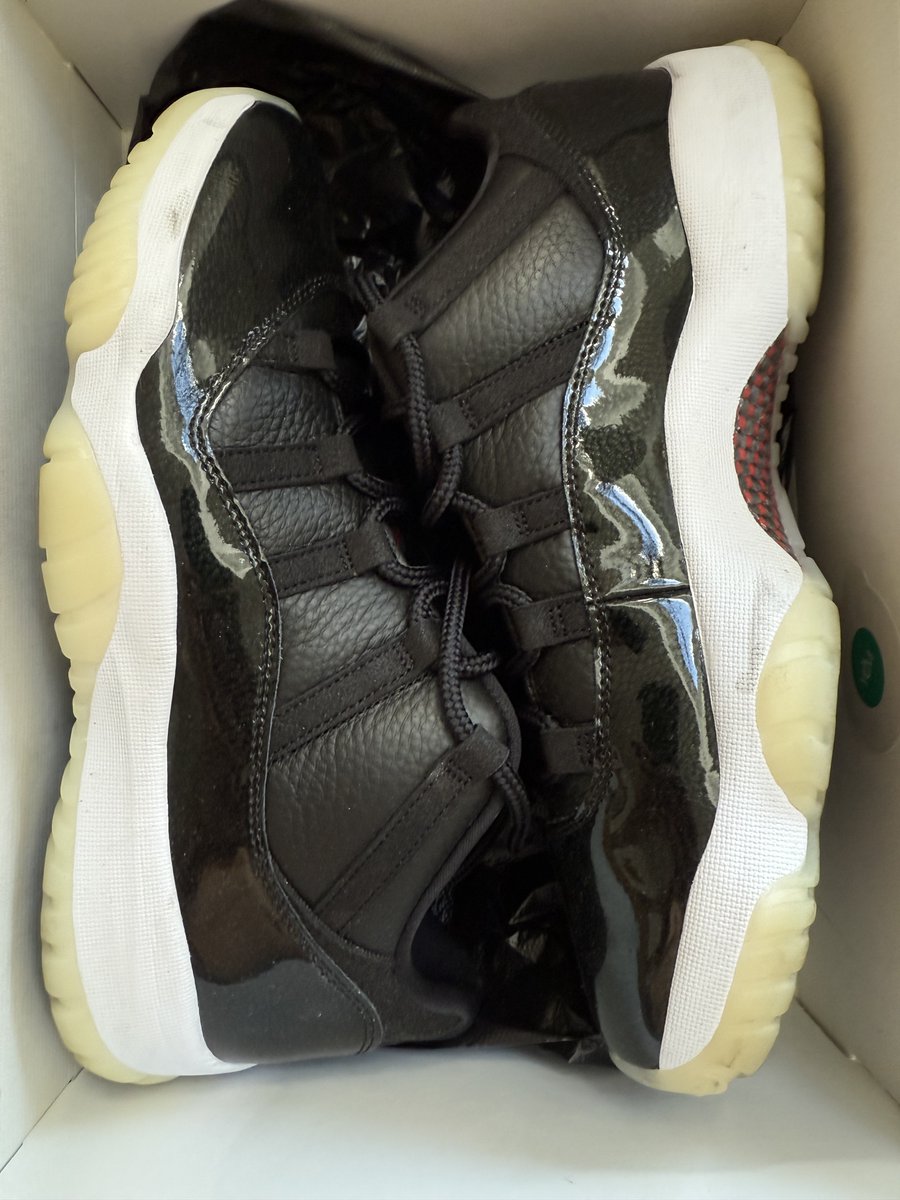 Air Jordan 11 Low "72-10"
Preowned Excellent Condition
Size 12
$149 Shipped

RP's Appreciated
DM OR Comment To Claim