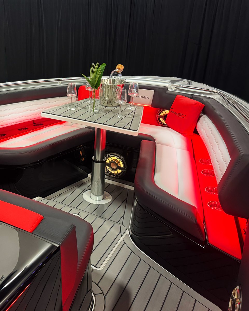 Cigarette Racing Team tweet media