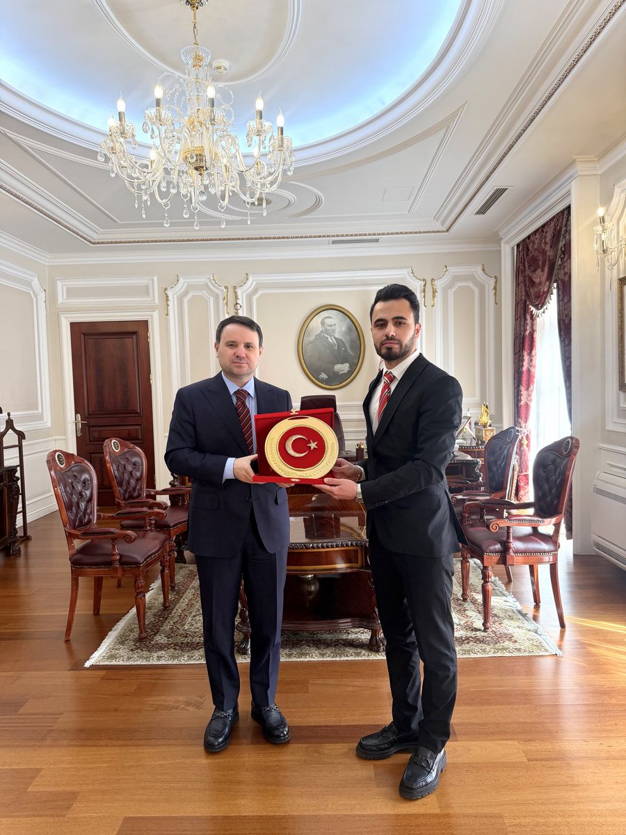 avyusuftoru's tweet photo. Değerli Büyüğüm Adalet Bakanı Akın Gürlek’e hayırlı olsun ziyaretinde bulundum. Nazik kabulleri için teşekkür ediyor, Sayın Bakanıma görevinde muvaffakiyetler diliyorum. @abakingurlek @adalet_bakanlik https://t.co/n0GPU38pRi