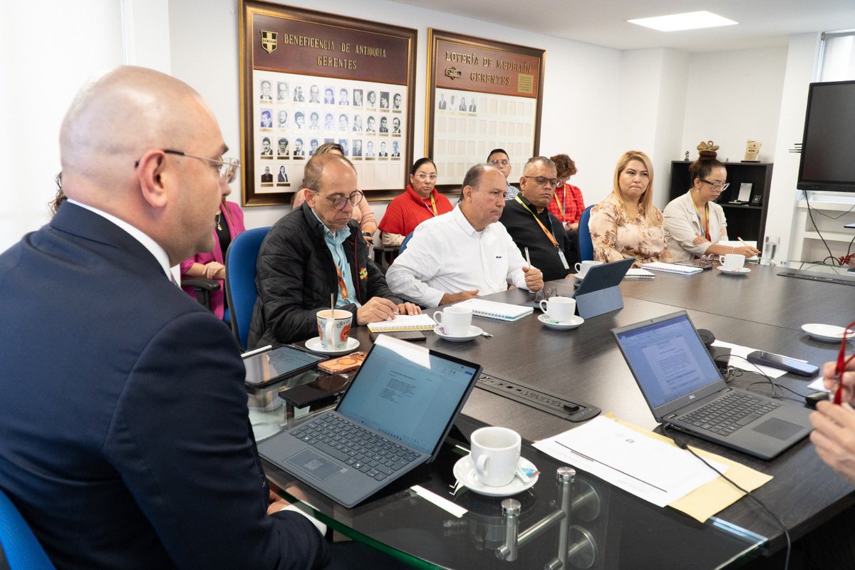 Contraloría General de Antioquia tweet media