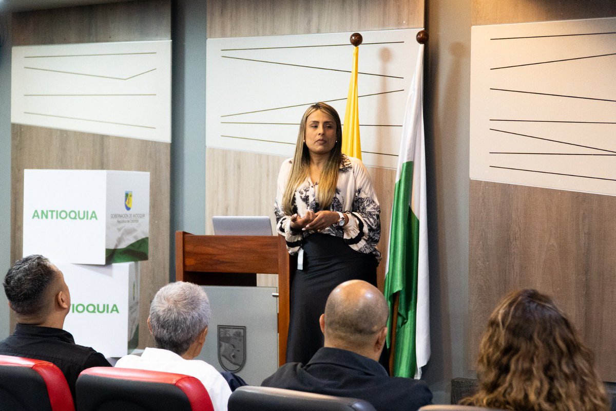 Contraloría General de Antioquia tweet media