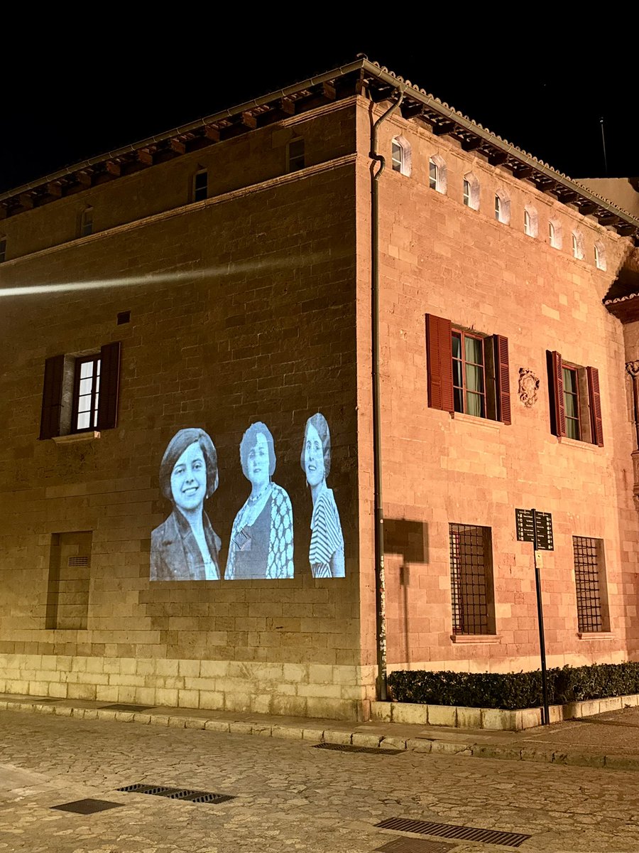 pephernandes's tweet photo. Que les seves imatges vos vetllin cada nit. Que la vergonya d’avui vos pesi a la consciència. Gràcies @MemoriaMallorca https://t.co/0uCuAhrSFT