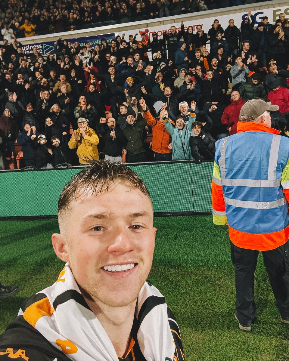 Hull City tweet media