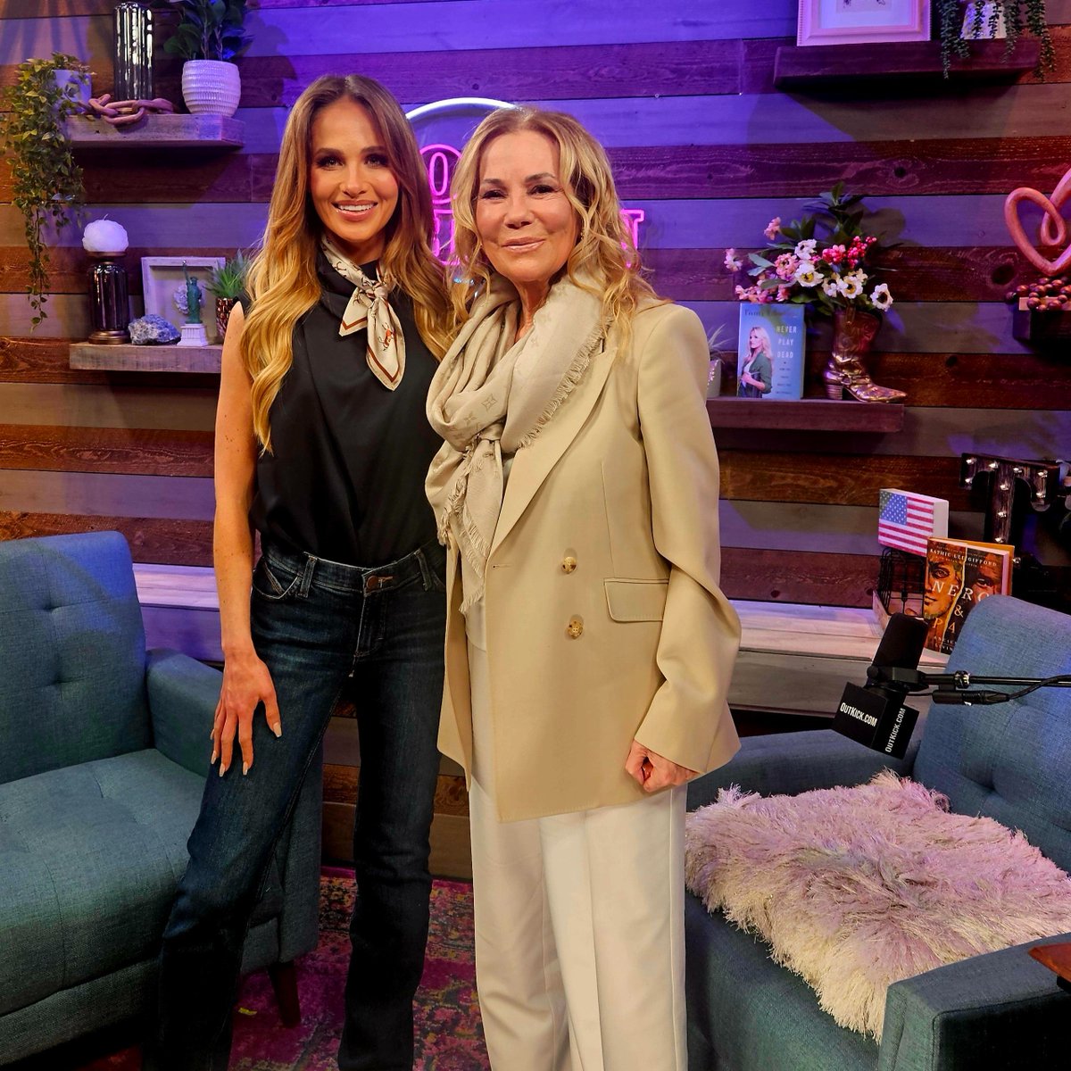 Thomas Nelson tweet media