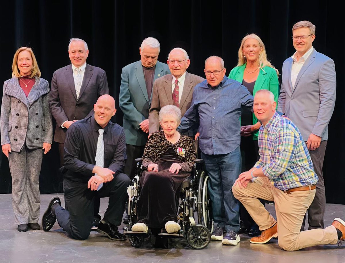 Sue Rezin tweet media