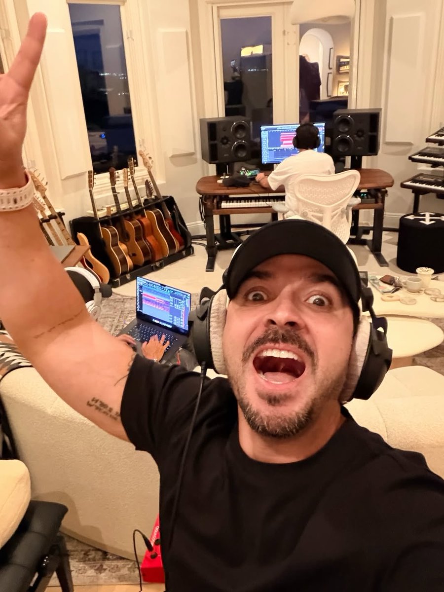 Luis Fonsi tweet media