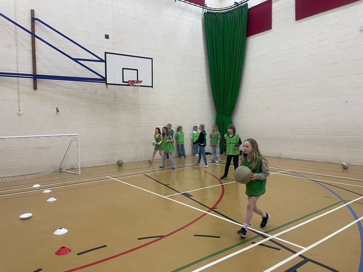 St.Brides Primary tweet media