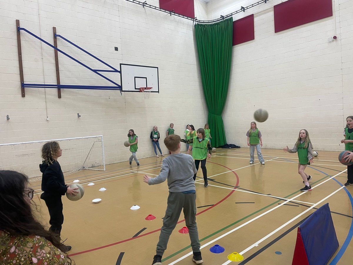 St.Brides Primary tweet media