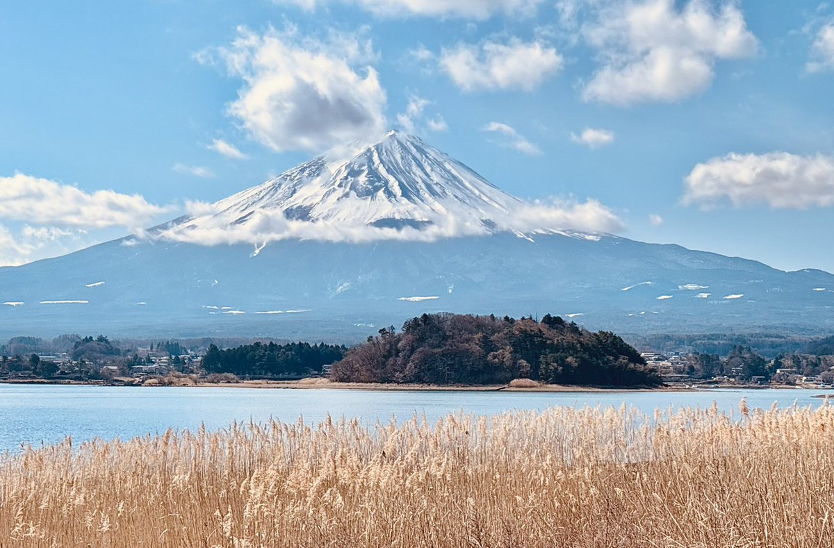 NCestach's tweet photo. O Japonsku se dá vyprávět. Ale není to ono. Japonsko se musí zaž��t! #japan #tokyo #fuji #japonsko #tokioトリートメント https://t.co/sD4WEONFva