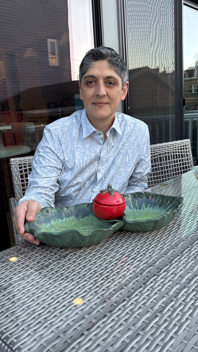 lilfoofoo's tweet image. .@MadMen_AMC My wife got this today for my 50th! #chipndip