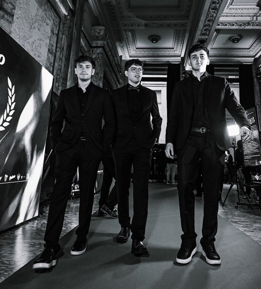 La Agusneta tweet media