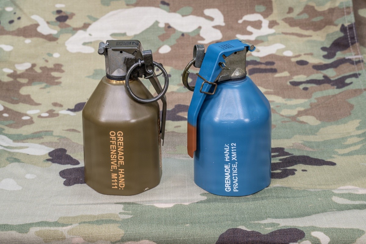 historicfirearm's tweet image. Complete rundown on the US Army's new Offensive Hand Grenade

overtdefense.com/2026/03/10/us-…

#Grenades #USArmy #SALW