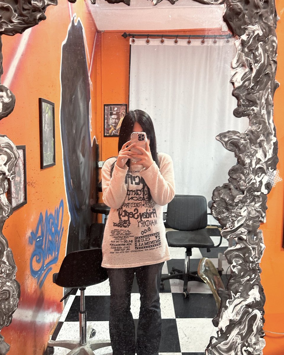 xiaowencun's tweet photo. 小学生穿搭之 https://t.co/NGBPTAoZd7