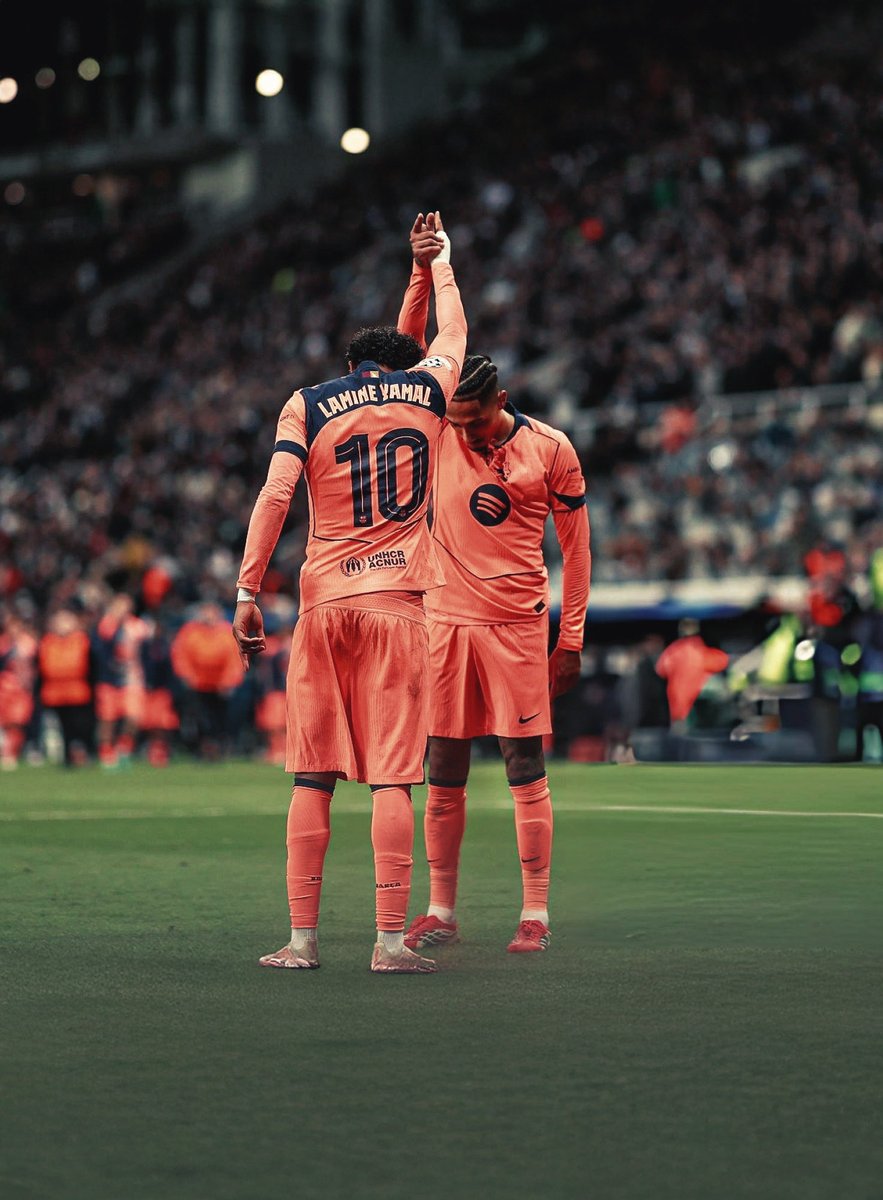 barca_divine tweet media