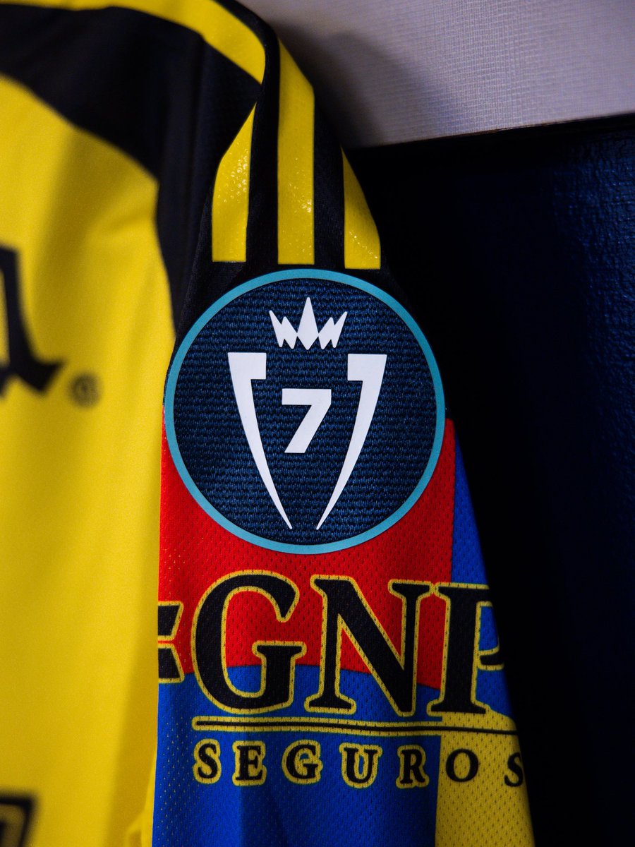 ResacaAmerica's tweet image. ALINEACIÓN CONFIRMADA. ✅

Este es el once de nuestras águilas para los Octavos de Final ante Philadelphia. 🦅

XI: Malagón, Mejía, Reyes, Cáceres, Borja, Sánchez, Dourado, Veiga, Zendejas, Rodríguez y Salas. 

¡¡CON TODO POR LA VICTORIA!! 💛💙