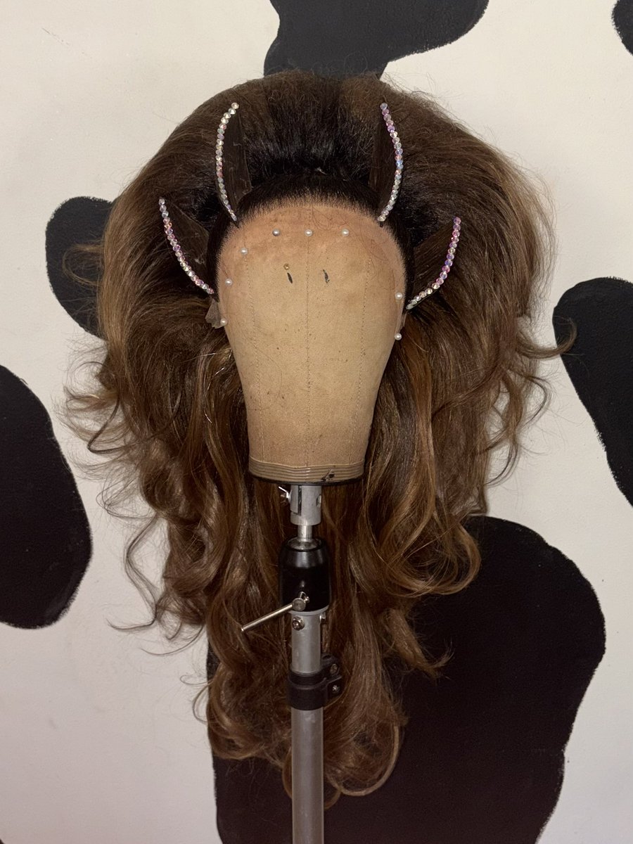 _thaddy__'s tweet photo. HAPPY INTERNATIONAL WIG DAY !!!!!!! https://t.co/AbgGF0d3hw