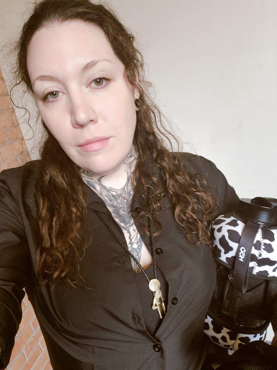 Raven Valkyra tweet media
