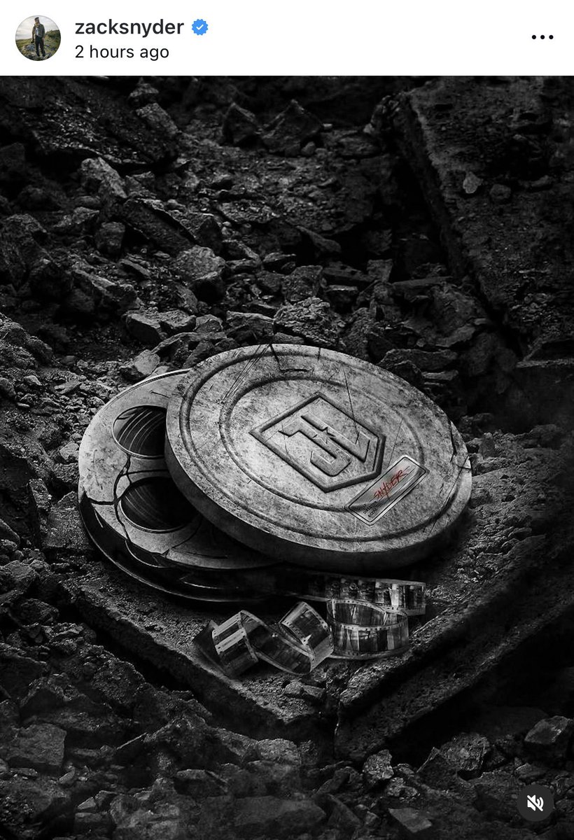 Snyder’s latest post on IG.
Oh yeah, he has “moved on.”
He has “no interest.”
The SnyderVerse is dead.
And here we are… 😎 
#RestoreTheSnyderVerse #SnyderVerseOnParamount