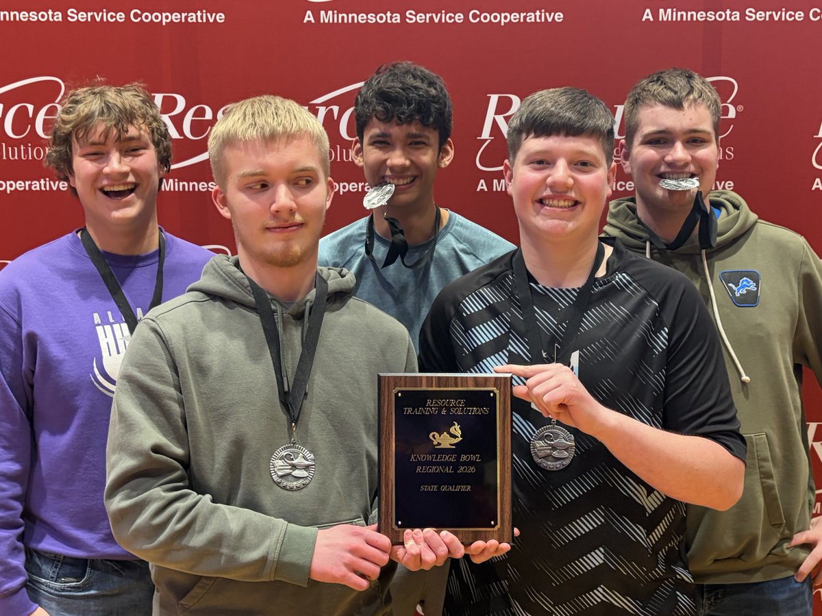 AlanAmdahl's tweet image. Congrats to the crew of young men who today earned their way to the State Knowledge Bowl tourney in a few weeks! #purplepride