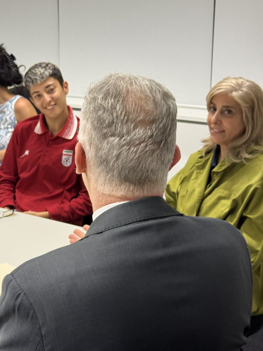 Tony Burke tweet media