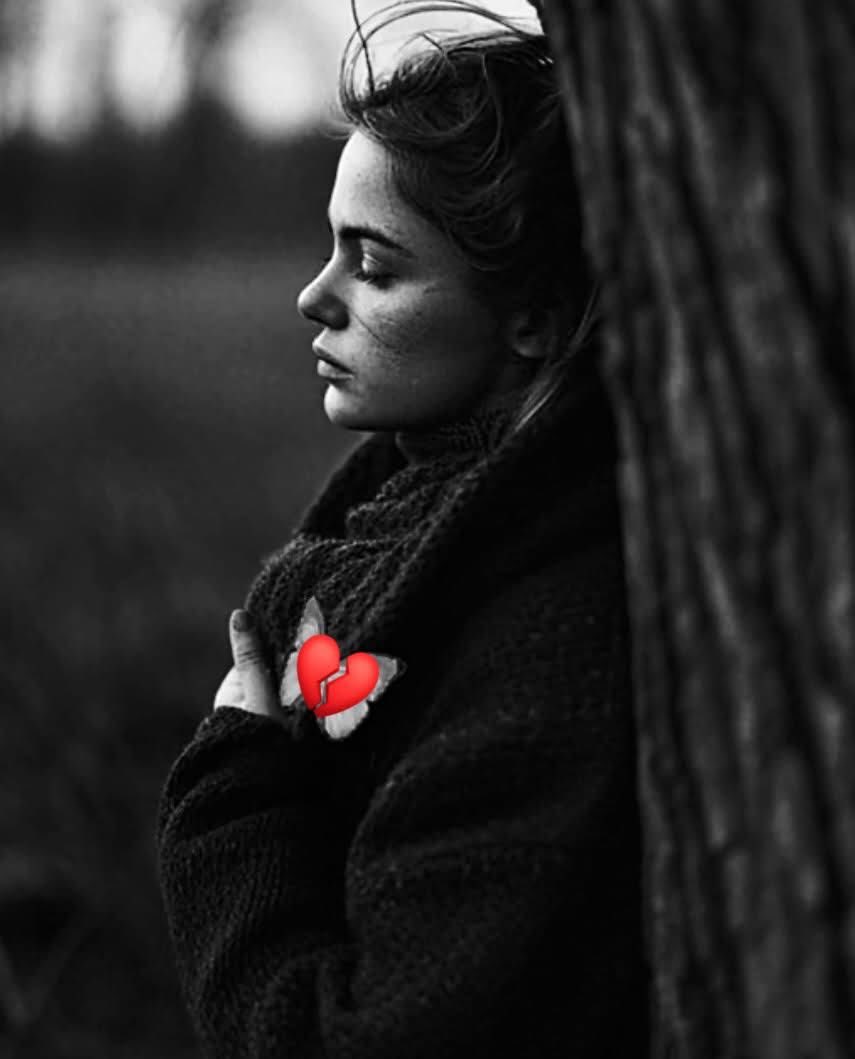 DiyaaKamel's tweet photo. اشـتهي نوماً .. كغيبوبة طويلة .. أصحو بعدها .. بذاكرة خالية تماما .. فأجد نفسي حرتاً
لا يقيدني حنين .. 
ولا ماضي حزين https://t.co/gBaZKwl3nQ