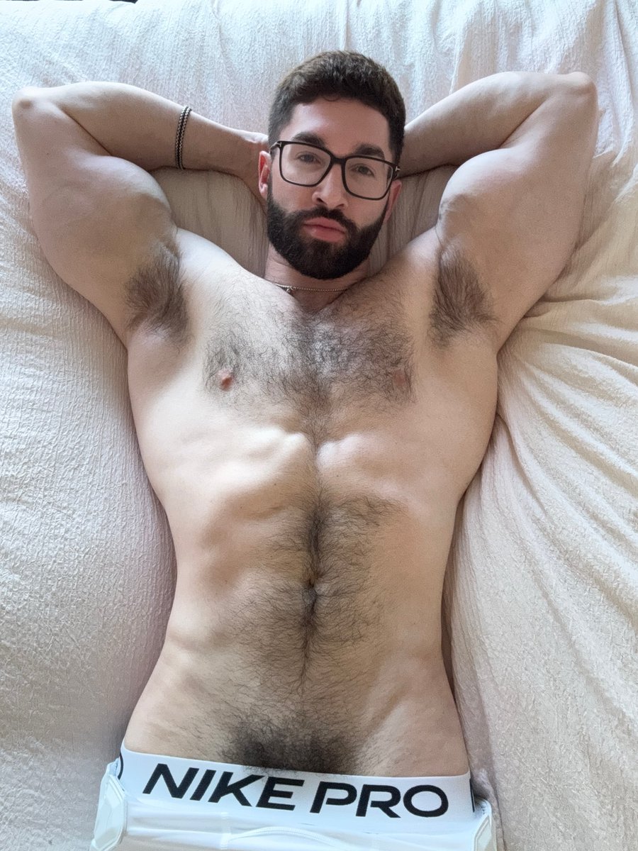 FarmerB28's tweet photo. Just got done with practice, who wants to sit on it 😏  #gay #men #hairy #onlyfans #gayporn https://t.co/Y7YDUn9JNR