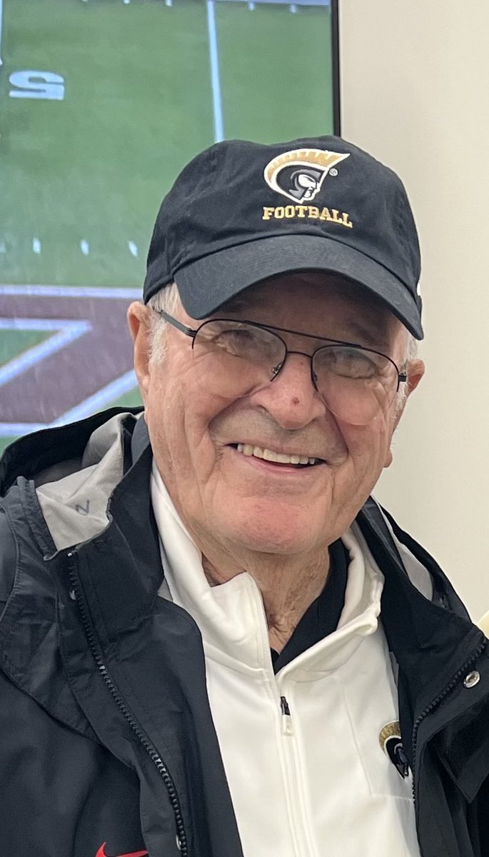 lynnlambdavis's tweet photo. He’s officially 90 today!
🥳Happy Birthday to the one that has the patience of Job, loves history, moves at a snail’s pace, says we all move too fast, stays up too late, thinks he can drive to Pennsylvania, loves his visits to the funeral home, and loves his family fiercely!🥳 https://t.co/vqTMYlOA0z