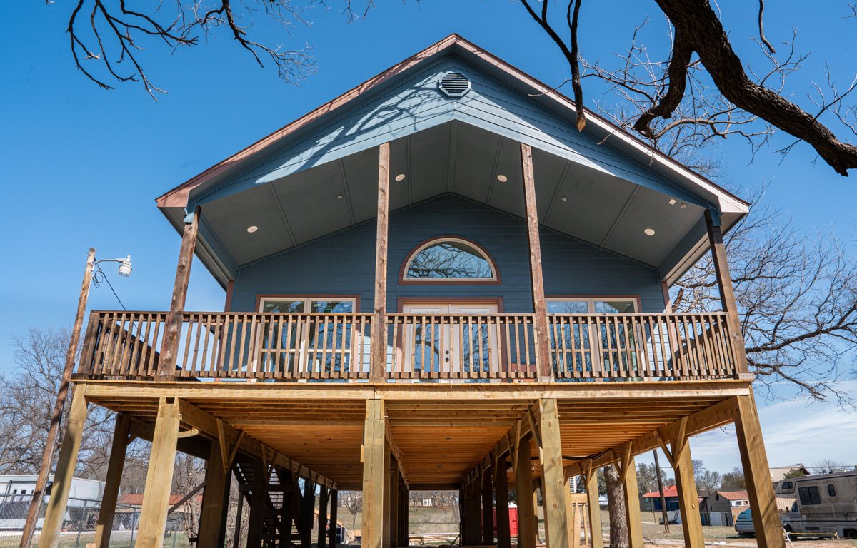 United_Built's tweet photo. Views from our Aspen Legacy Plan on pilings 😎 https://t.co/BVDFWicXjq