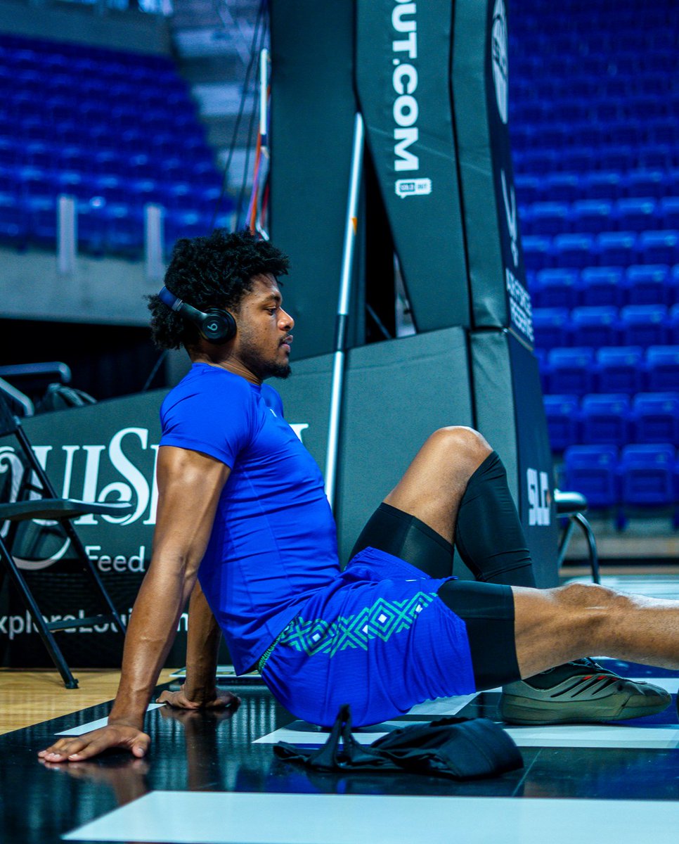 Islanders Men’s Basketball tweet media