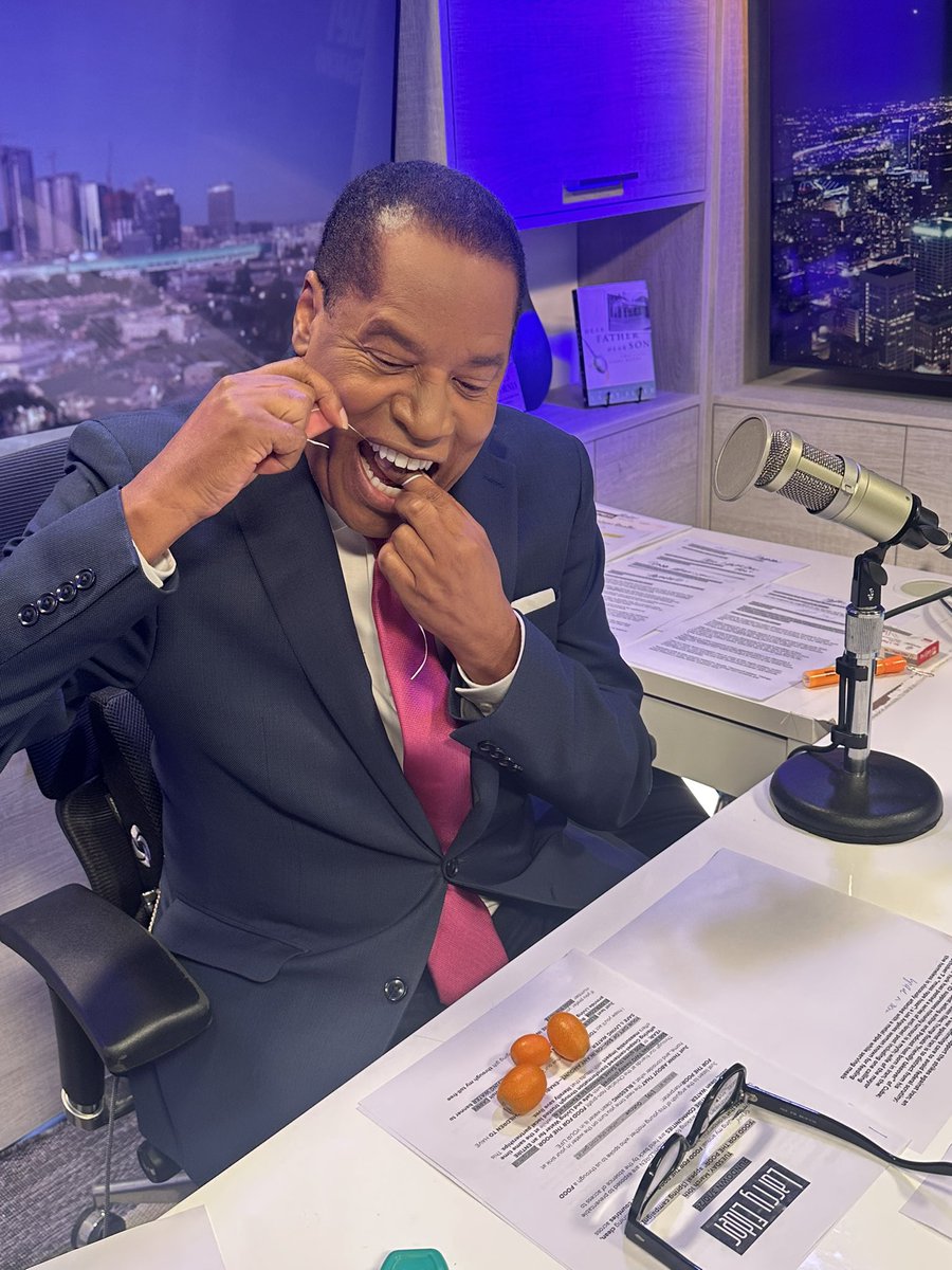 larryelder's tweet photo. "Larry Elder Show" is LIVE from 3pm PT until 6pm PT Mon-Fri.
Remind me not to eat a kumquat right before the show starts.
#Dentalfloss
Click here to @WatchSalemNews: https://t.co/I1sM2PFUhb https://t.co/LVdCKjqSzX