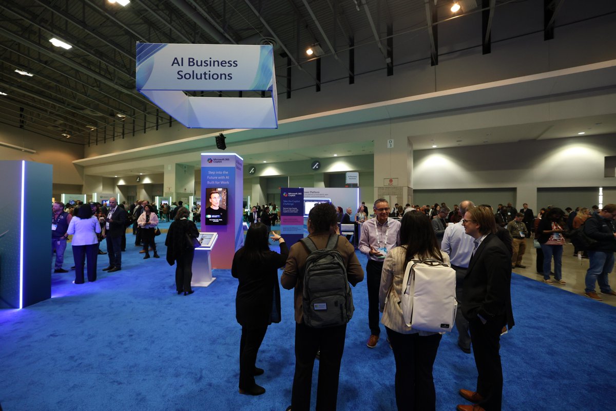 Microsoft in Business tweet media