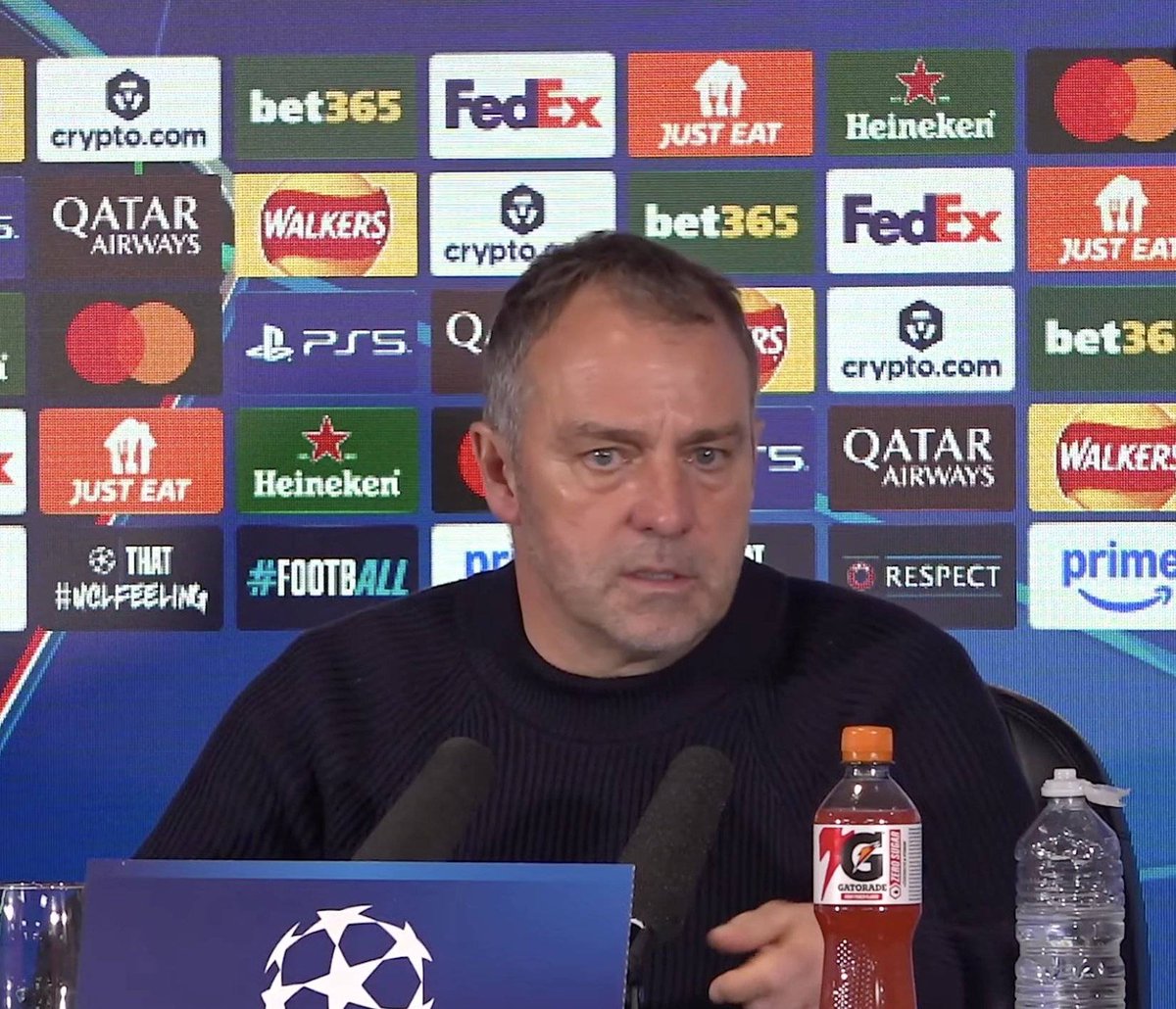 🚨🗣 هانسي فليك: 

" سترون فريقًا مختلفًا في الكامب نو."