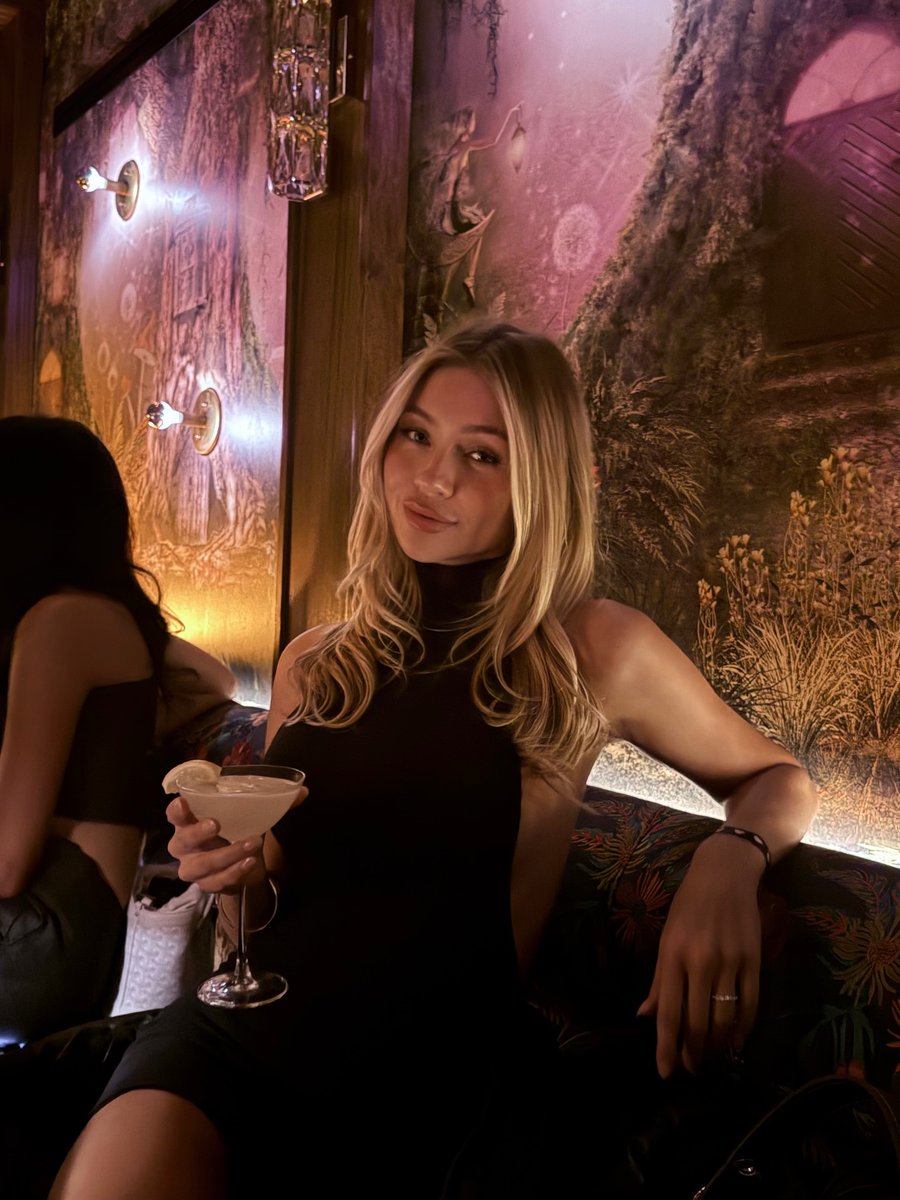 Morgan Avery tweet media