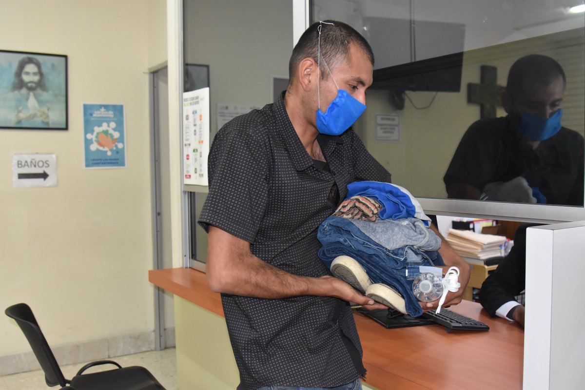 Cáritas de Monterrey tweet media