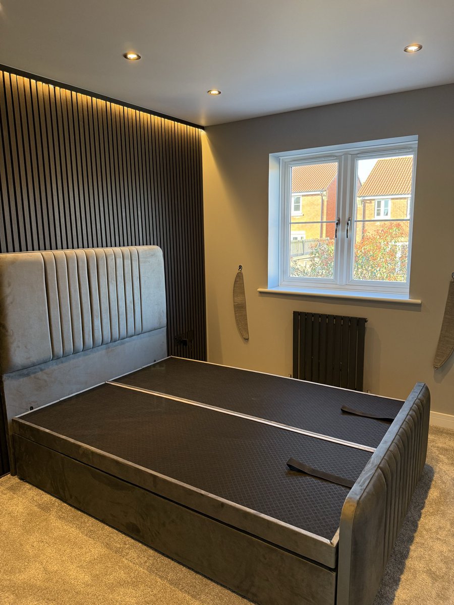 tdapainting's tweet photo. Bedroom 2 complete https://t.co/hLGJLwG5DQ