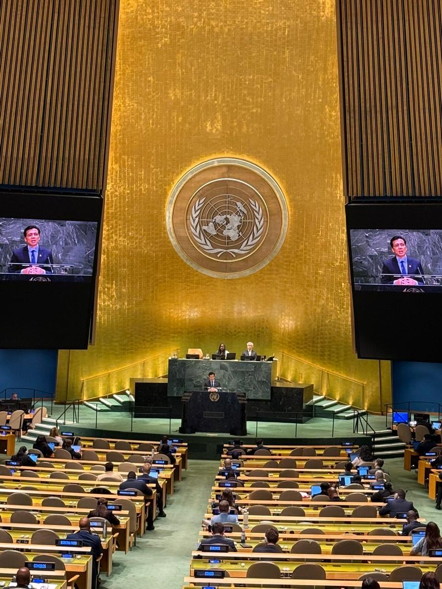 Gyanmagarmofa's tweet image. Pleased that #UNGA adopted a resolution initiated by 🇳🇵, proclaiming 15 April each year #International Wellness Day today! Feel privileged to facilitate an open, inclusive &amp;amp; consensus-driven consultation with delegations of 🇺🇳 Member States in finalizing #Draft Resolution!🇳🇵🤝🇺🇳