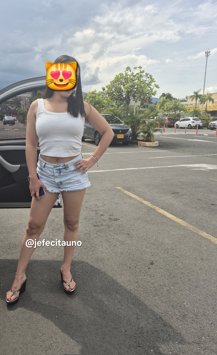 LaJefecita tweet media