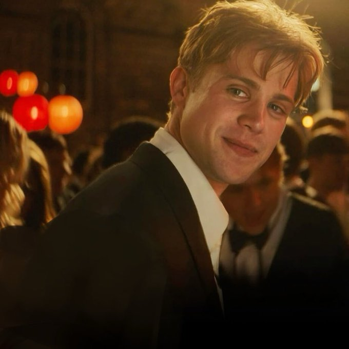 Leo Woodall may play Aragorn in The Hunt for Gollum.